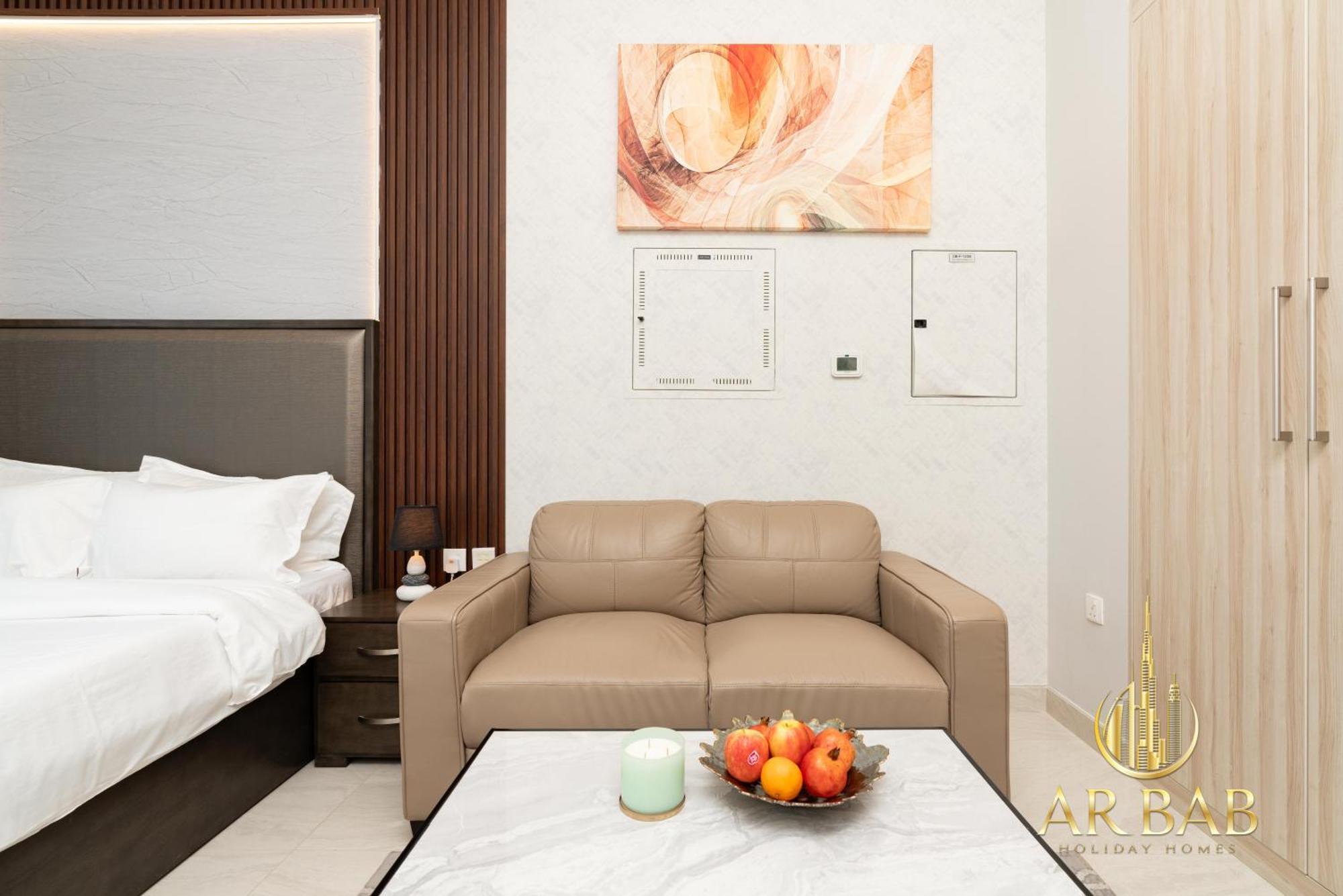 Elite Residence - Premium Studio - Best Horse Course View Apartment *