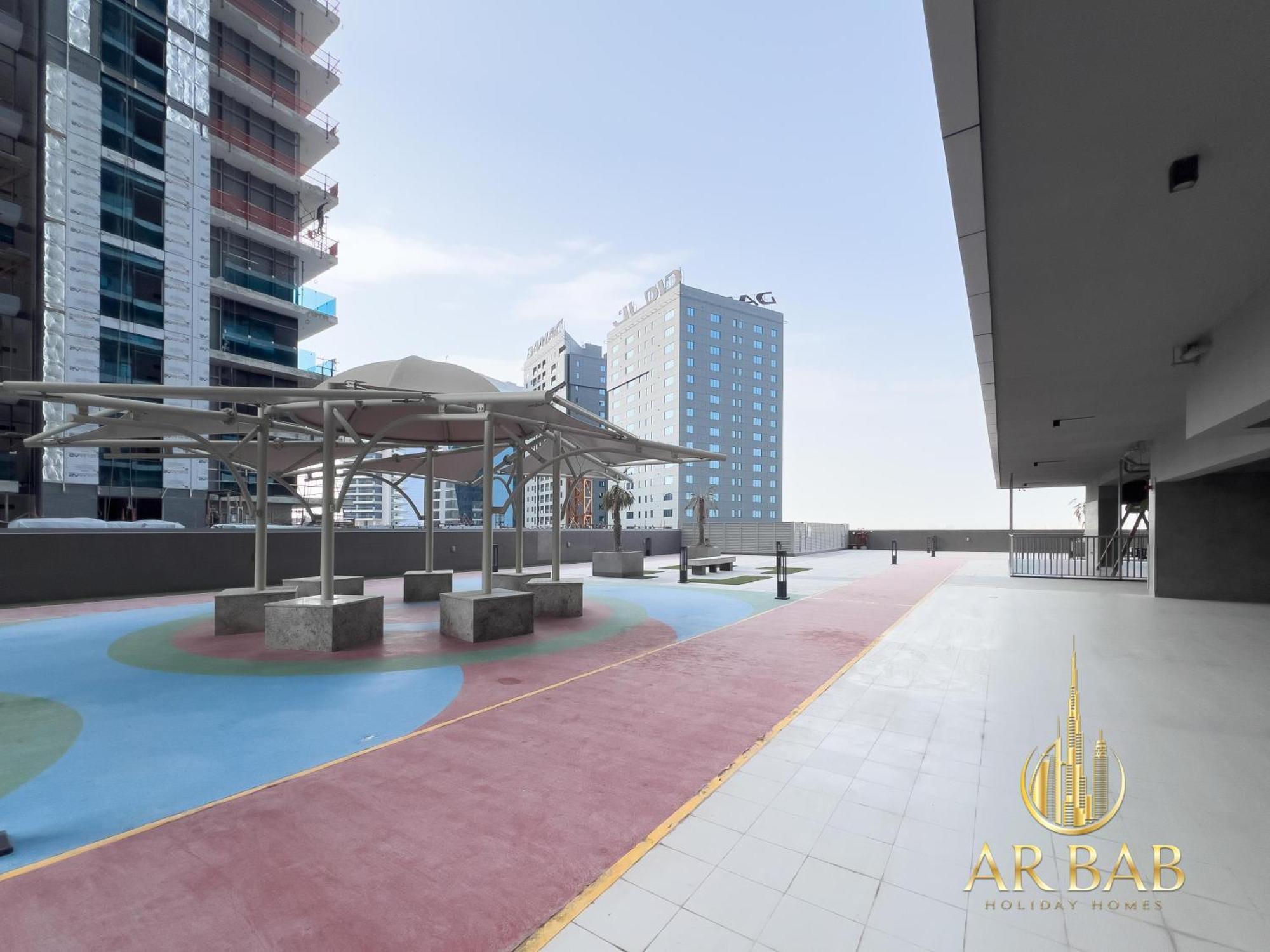 Apartment Elite Residence - Premium Studio - Best Horse Course View *