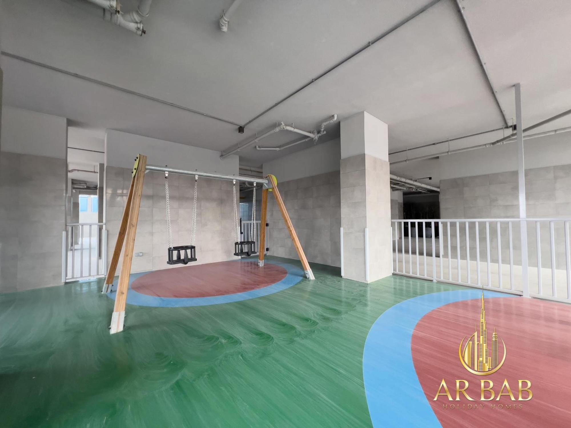 Elite Residence - Premium Studio - Best Horse Course View Apartment