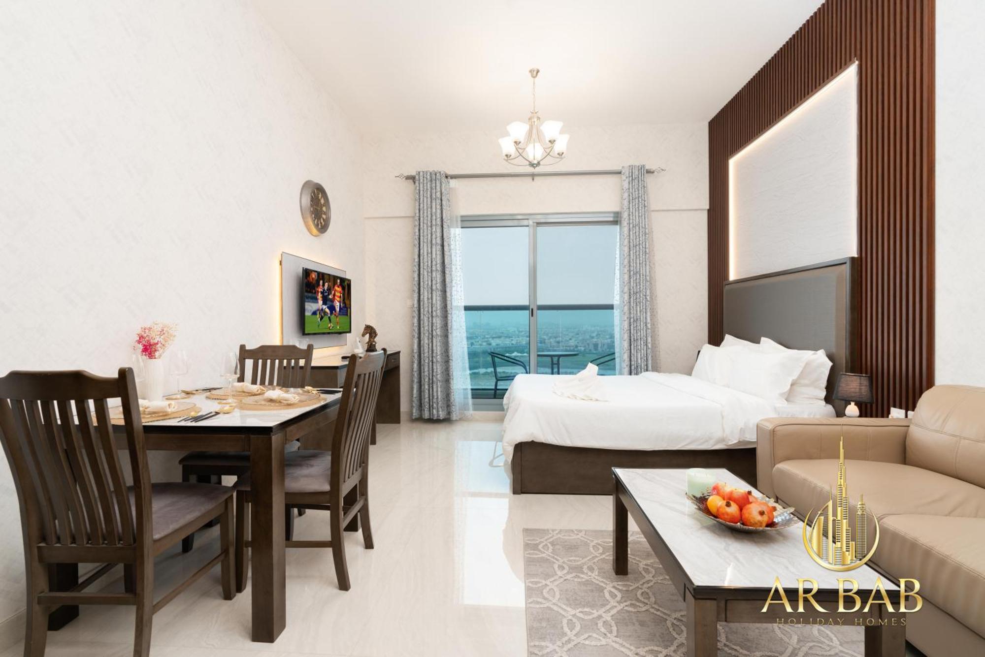 Elite Residence - Premium Studio - Best Horse Course View Apartment *