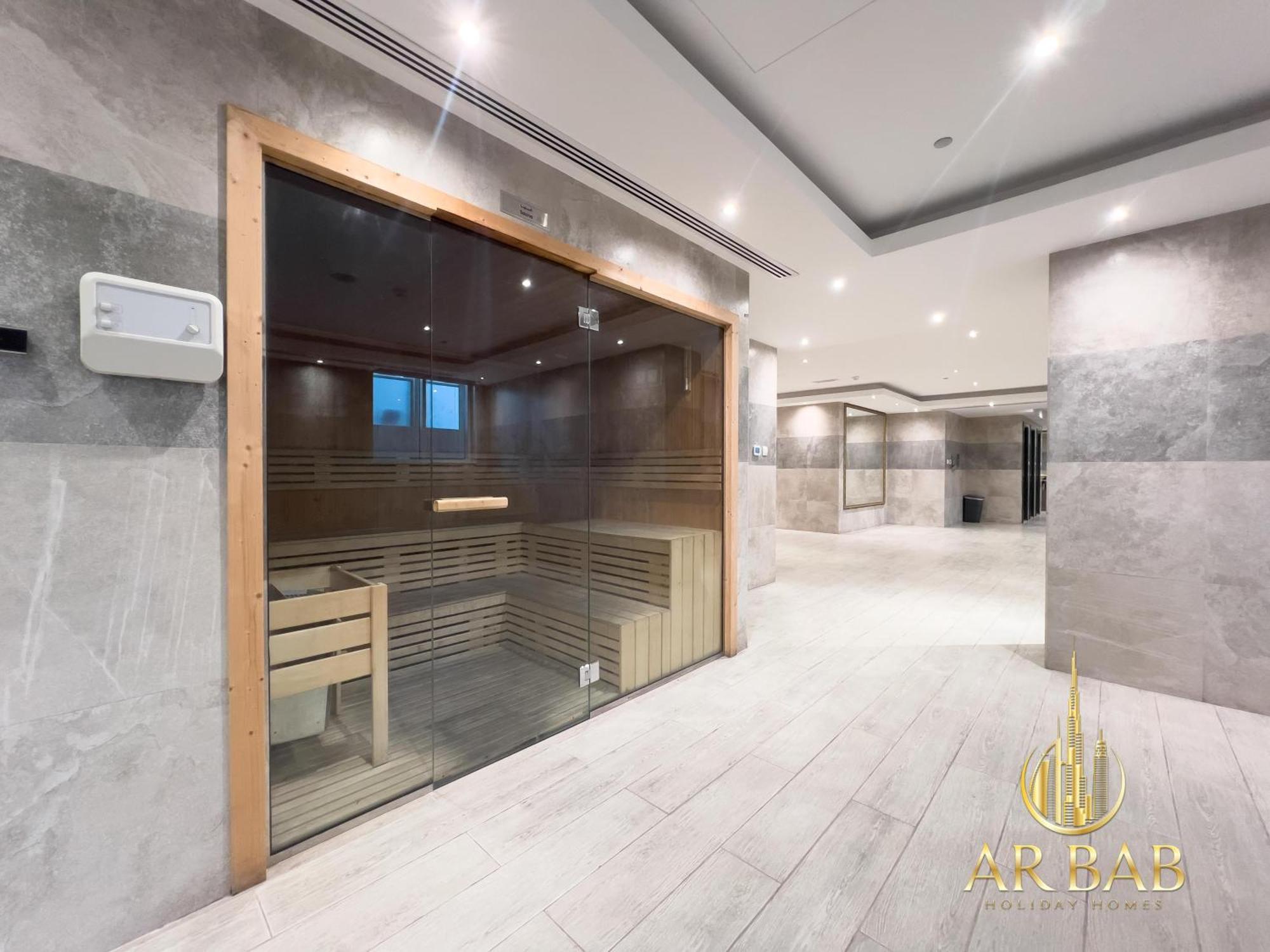 Elite Residence - Premium Studio - Best Horse Course View Apartment