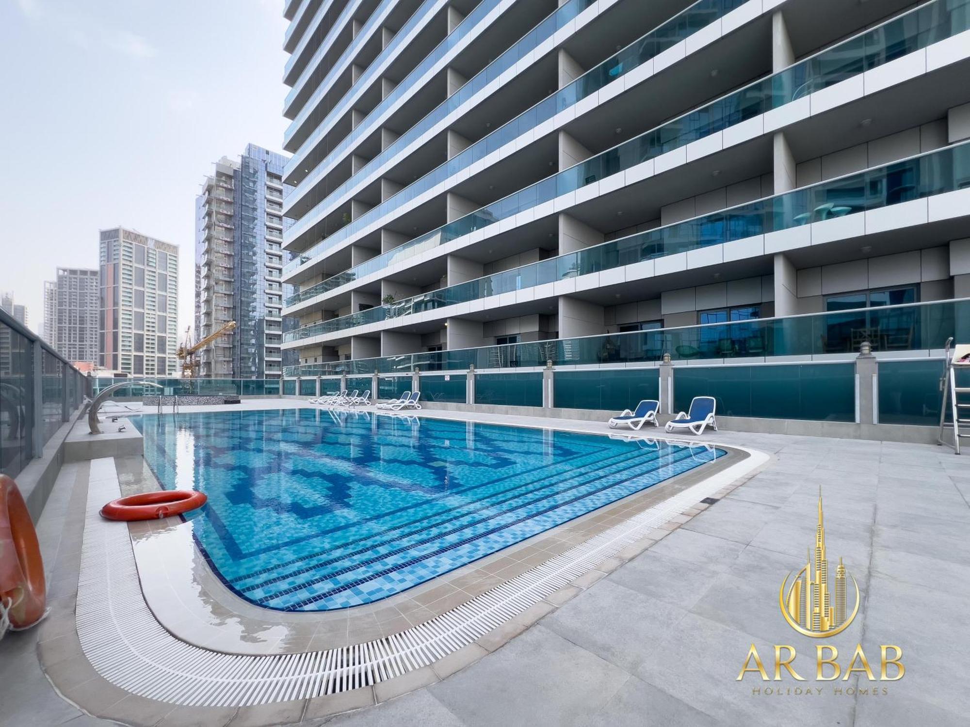Elite Residence - Premium Studio - Best Horse Course View *