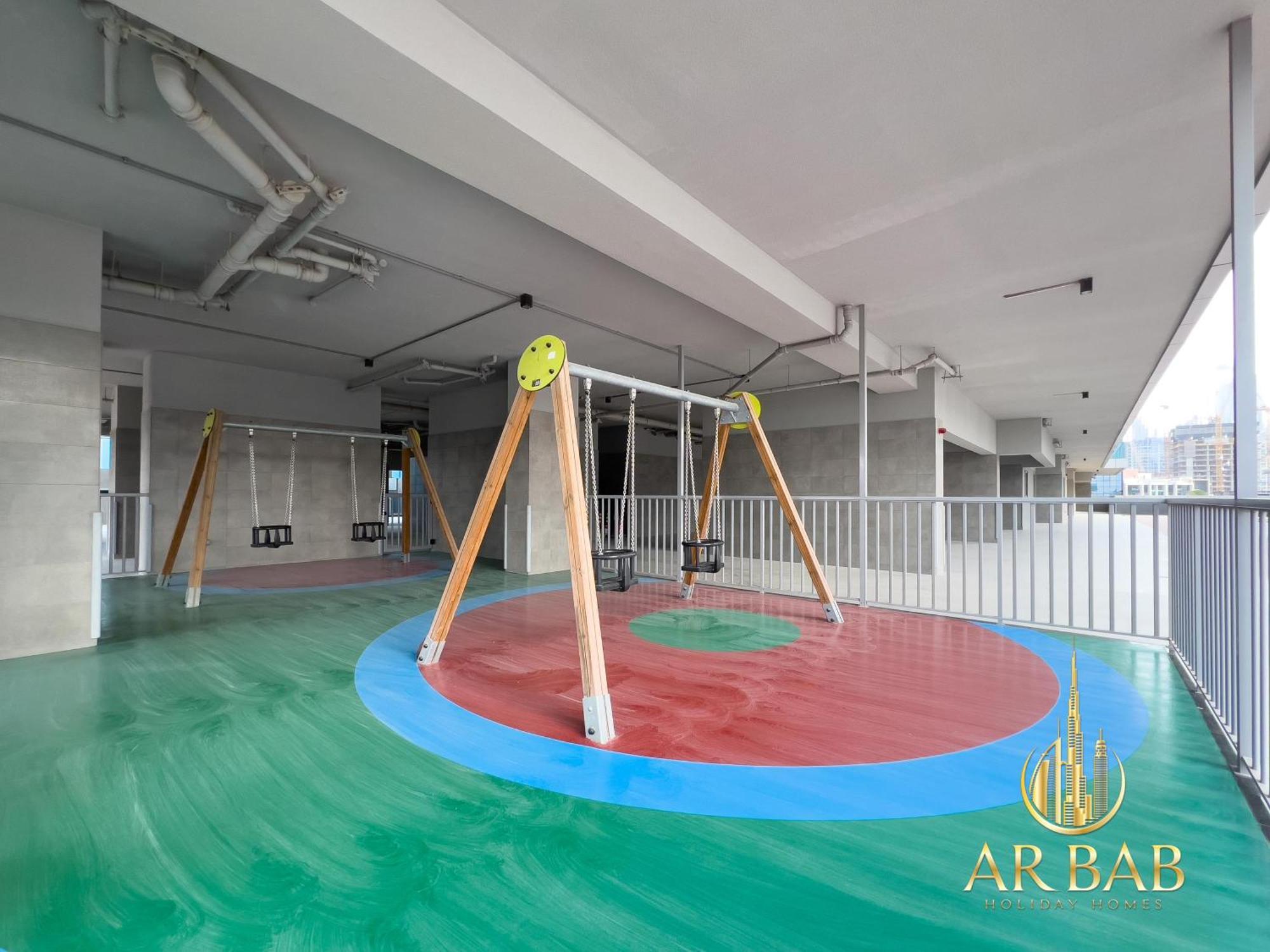 Elite Residence - Premium Studio - Best Horse Course View Dubai