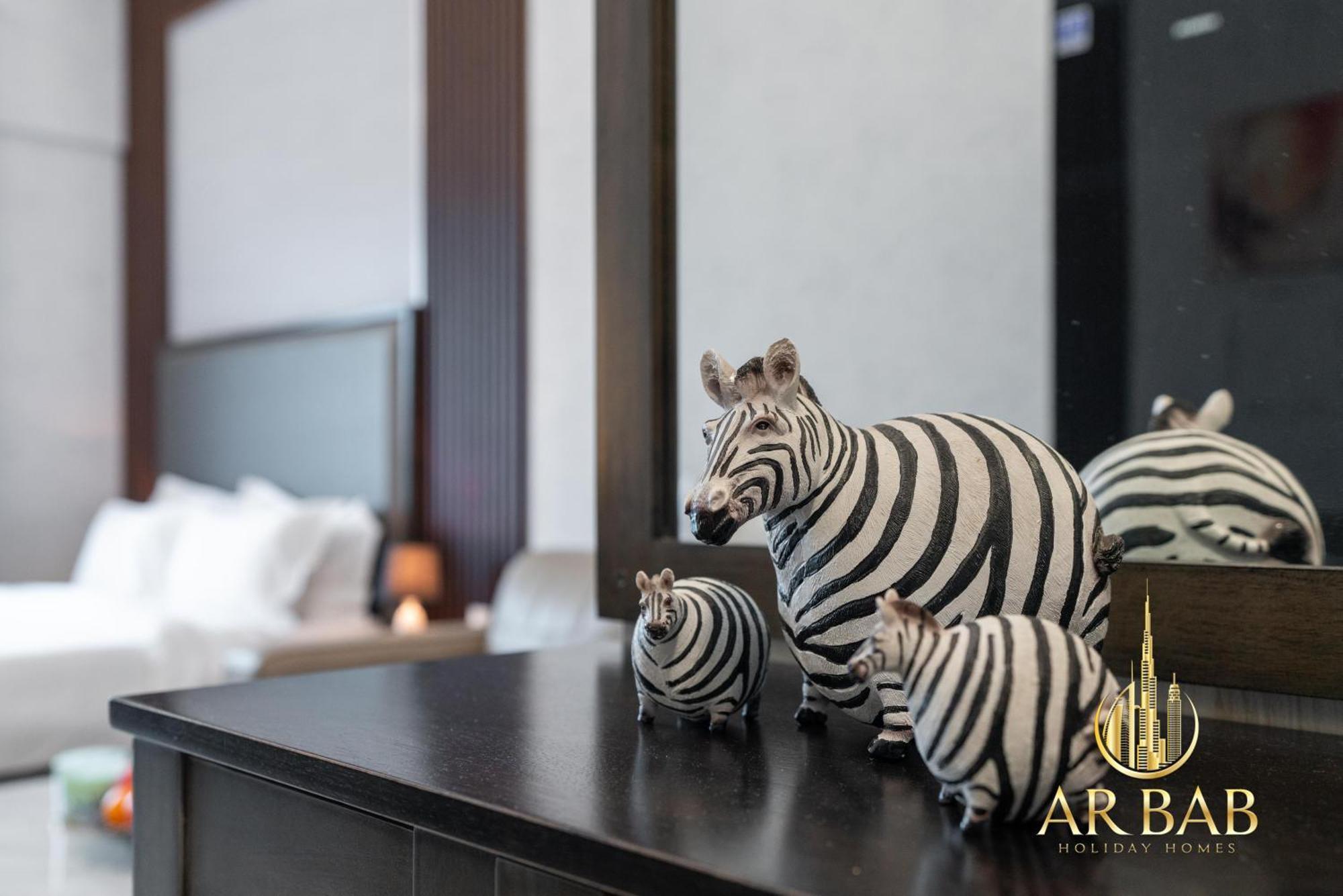 Elite Residence - Premium Studio - Best Horse Course View Apartment