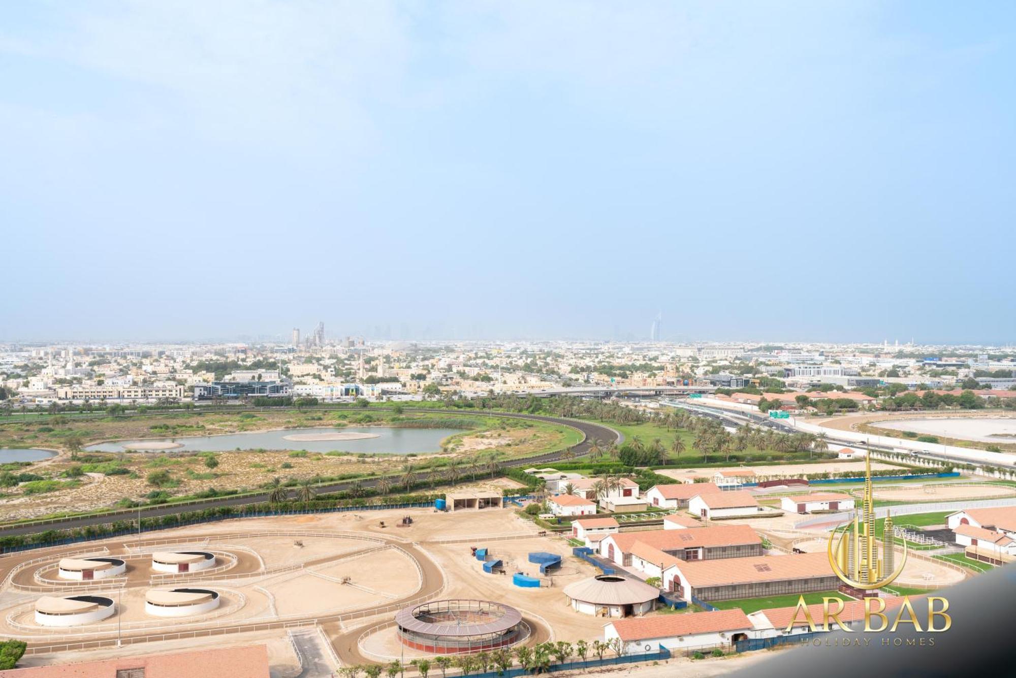 Apartment Elite Residence - Premium Studio - Best Horse Course View