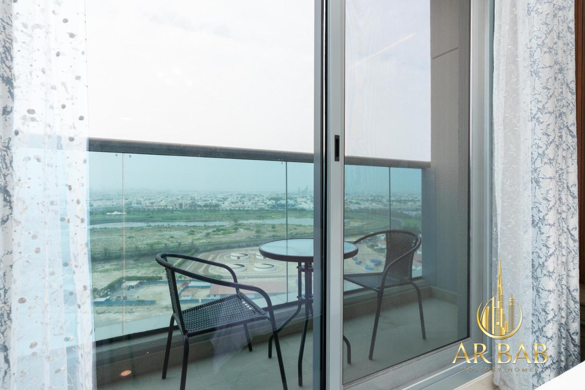 Elite Residence - Premium Studio - Best Horse Course View Dubai